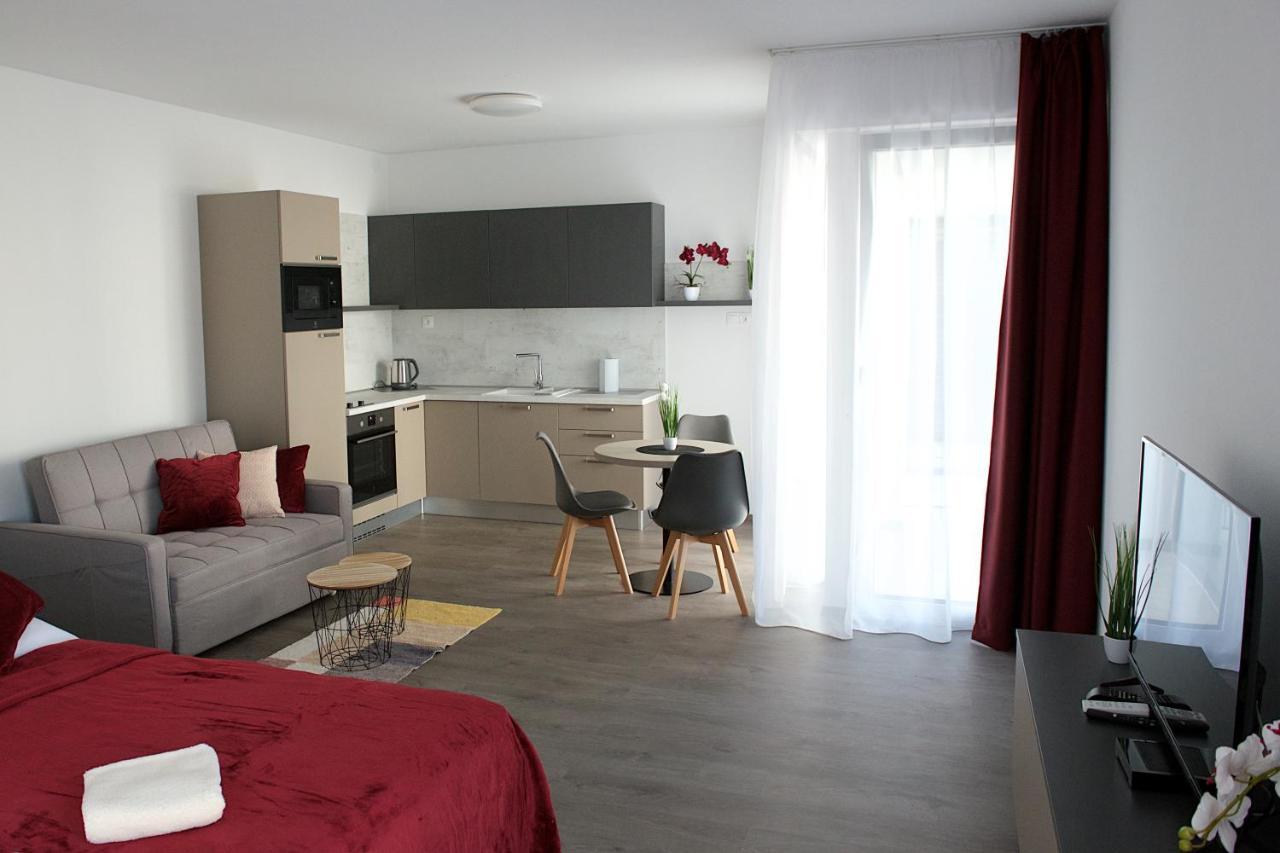 Apartman Greenbay Golf Trencin Bagian luar foto