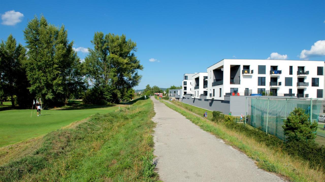 Apartman Greenbay Golf Trencin Bagian luar foto