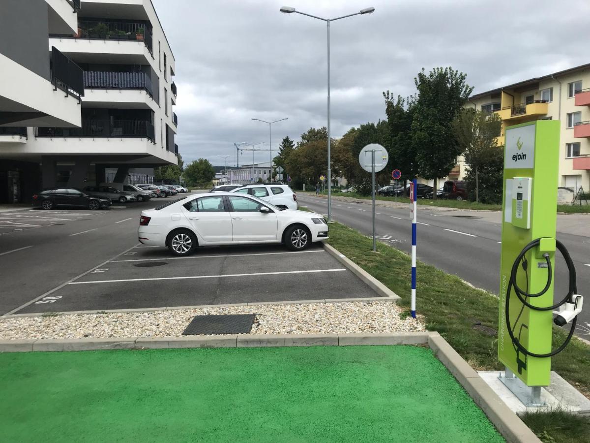 Apartman Greenbay Golf Trencin Bagian luar foto